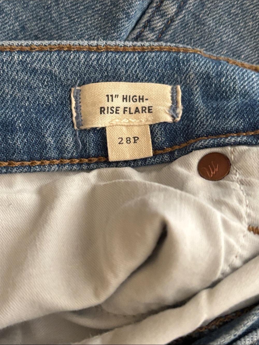 Madewell Light Blue 11” High-Rise Flare Leg Jeans - Picture 3 of 7